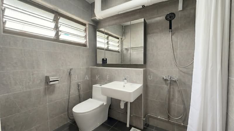 248 Choa Chu Kang Avenue 2, 248 Choa Chu Kang Avenue 2, 4 Bedrooms, 1,324 sqft, HDB Flat For Sale, by Jake Chu, 500117849 - Common Bathroom - PropertyGuru.com.sg