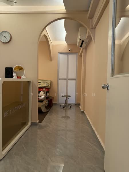 Bukit Batok Central, Bukit Batok Central, 1,678 sqft, Shop / Shophouse For Sale, by Robin Toh, 500117850 - Interior - CommercialGuru.com.sg