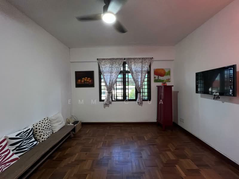 Jalan Wangi (Walk Up Apartment), Jalan Wangi, 2 Bedrooms, 1,100 sqft, Walk-up Apartment For Rent, by Emma Chua, 500117870 - Living Room - PropertyGuru.com.sg