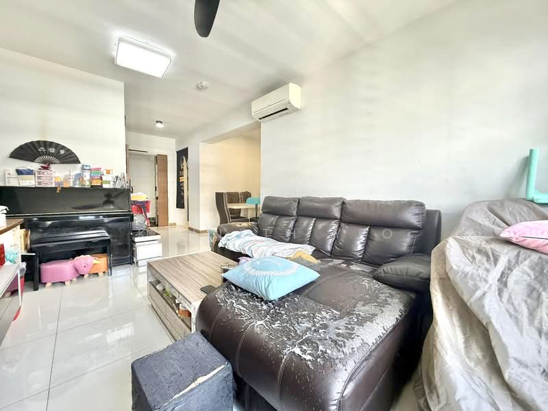 619A Tampines Street 61, 619A Tampines Street 61, 3 Bedrooms, 1,001 sqft, HDB Flat For Sale, by Kenneth Yeo, 500117874 - Living Room - PropertyGuru.com.sg