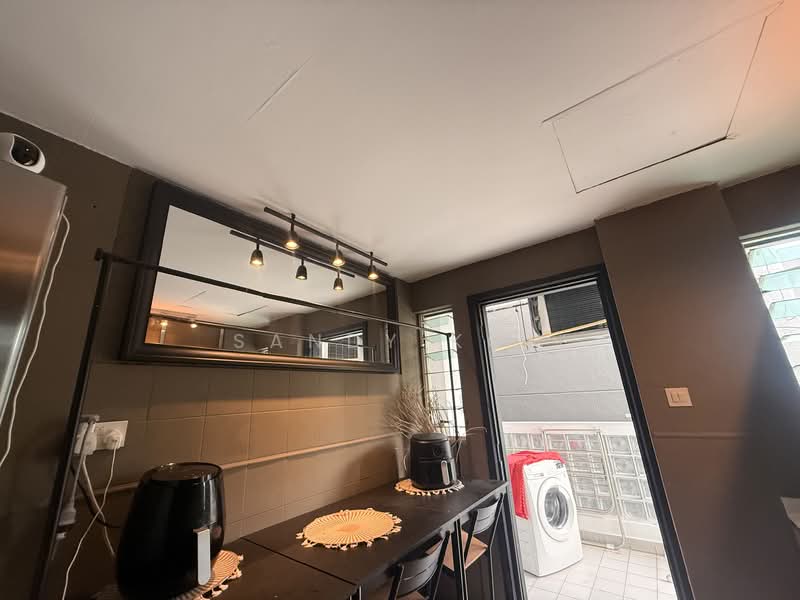 CHEAP! No landlord, co-living unit!, , Room Rental, 300 sqft, Condominium For Rent, by Sandy Koh, 500117879 - Kitchen - PropertyGuru.com.sg