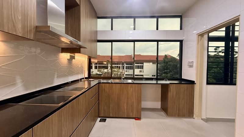 Clementi Park, 127 Sunset Way, 3 Bedrooms, 1,722 sqft, Condominium For Sale, by Julian Teo, 500117897 - Kitchen - PropertyGuru.com.sg