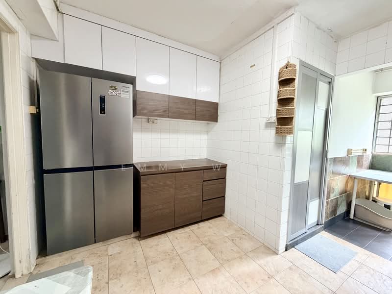 775 Pasir Ris Street 71, 775 Pasir Ris Street 71, 4 Bedrooms, 1,378 sqft, HDB Flat For Sale, by Emmy Wan, 500117899 - Kitchen - PropertyGuru.com.sg