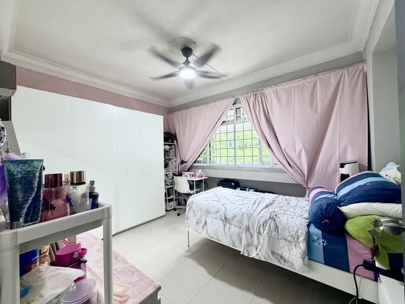 775 Pasir Ris Street 71, 775 Pasir Ris Street 71, 4 Bedrooms, 1,378 sqft, HDB Flat For Sale, by Emmy Wan, 500117899 - Bedroom - PropertyGuru.com.sg