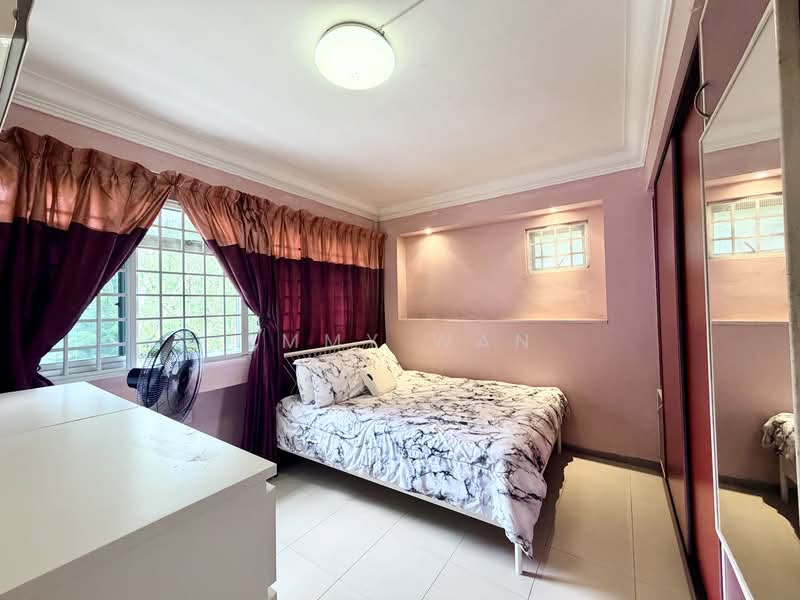 775 Pasir Ris Street 71, 775 Pasir Ris Street 71, 4 Bedrooms, 1,378 sqft, HDB Flat For Sale, by Emmy Wan, 500117899 - Masterbedroom - PropertyGuru.com.sg