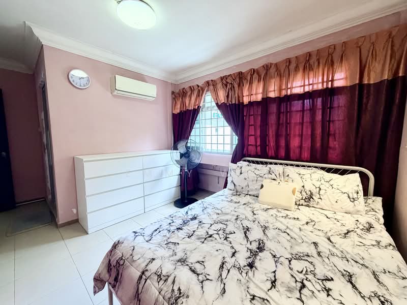 775 Pasir Ris Street 71, 775 Pasir Ris Street 71, 4 Bedrooms, 1,378 sqft, HDB Flat For Sale, by Emmy Wan, 500117899 - Masterbedroom - PropertyGuru.com.sg