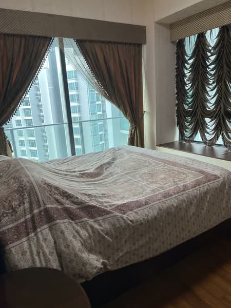 The Suites @ Central, 57-57A Devonshire Road, 3 Bedrooms, 1,378 sqft, Condominium For Rent, by Kevin Ng, 500117902 - Master Bedroom - PropertyGuru.com.sg