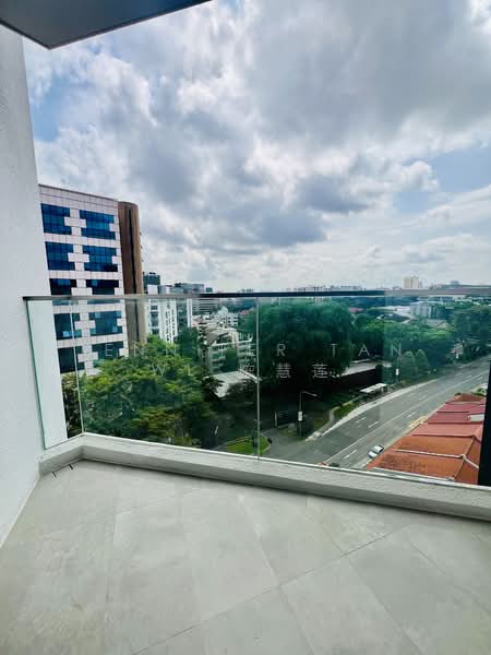 The Iveria, 2 Kim Yam Road, 3 Bedrooms, 915 sqft, Condominium For Sale, by Jennifer Tan WL 陈慧莲, 500117920 - Balcony - PropertyGuru.com.sg