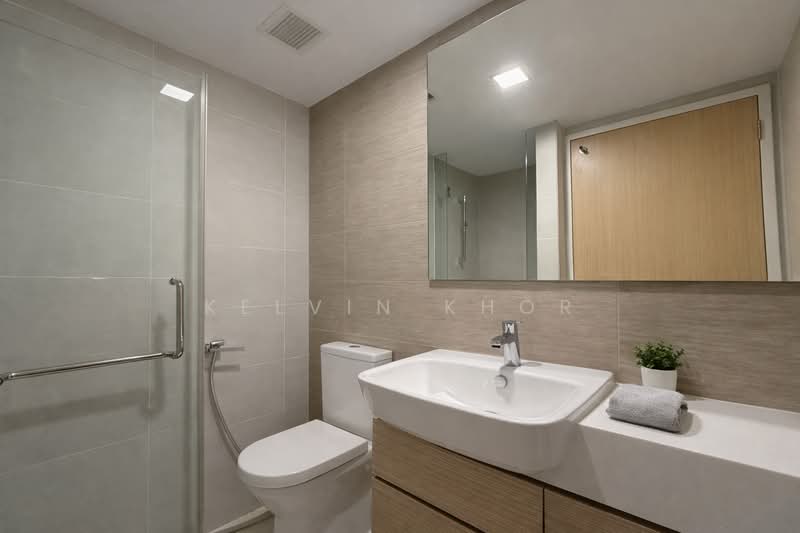 The Garden Residences, 1 Serangoon North View, 2 Bedrooms, 614 sqft, Condominium For Sale, by Kelvin Khor, 500117927 - Bathroom - PropertyGuru.com.sg
