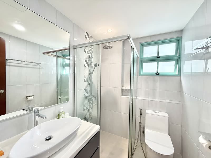 Ballota Park Condo, 156 Mariam Way, 2 Bedrooms, 990 sqft, Condominium For Rent, by Aaron Hong, 500117929 - Bathroom - PropertyGuru.com.sg