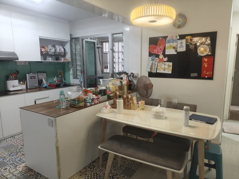 18B MacPherson Residency, 18B Circuit Road, 3 Bedrooms, 1,001 sqft, HDB Flat For Sale, by Peter Loh 彼得, 500117932 - Kitchen - PropertyGuru.com.sg