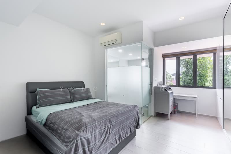 Shangri-La Park, Shangri-La Walk, 6 Bedrooms, 3,075 sqft, Semi-Detached House For Sale, by Yong Yi Xin, 500117935 - Bedroom - PropertyGuru.com.sg