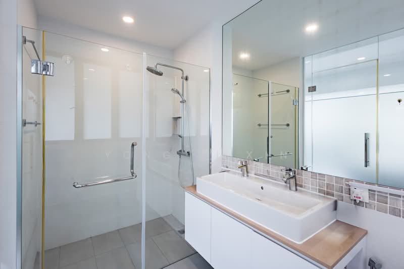 Shangri-La Park, Shangri-La Walk, 6 Bedrooms, 3,075 sqft, Semi-Detached House For Sale, by Yong Yi Xin, 500117935 - Bathroom - PropertyGuru.com.sg