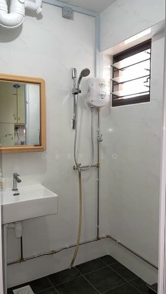 241 Bishan Street 22, 241 Bishan Street 22, 3 Bedrooms, 1,227 sqft, HDB Flat For Sale, by Gary Lo, 500117948 - Bathroom - PropertyGuru.com.sg
