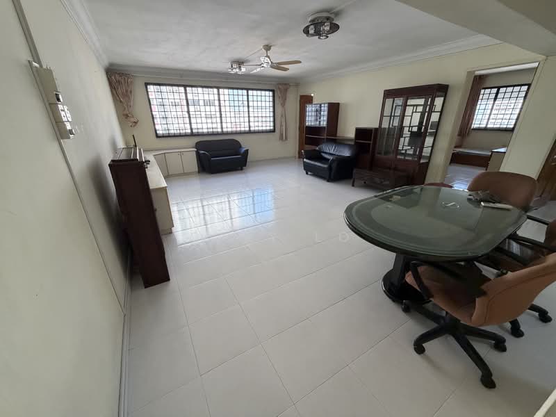 241 Bishan Street 22, 241 Bishan Street 22, 3 Bedrooms, 1,227 sqft, HDB Flat For Sale, by Gary Lo, 500117948 - Living Room - PropertyGuru.com.sg