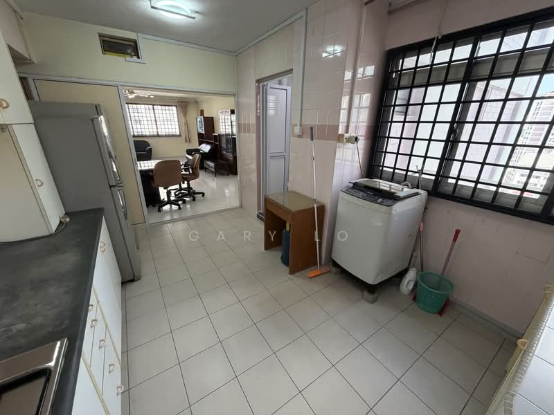 241 Bishan Street 22, 241 Bishan Street 22, 3 Bedrooms, 1,227 sqft, HDB Flat For Sale, by Gary Lo, 500117948 - Kitchen - PropertyGuru.com.sg