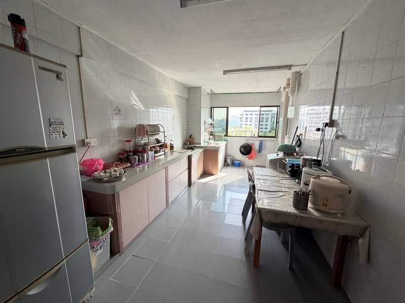 346 Clementi Avenue 5, 346 Clementi Avenue 5, 2 Bedrooms, 721 sqft, HDB Flat For Sale, by Jacqueline Lee 李瑞玲, 500117956 - Kitchen - PropertyGuru.com.sg