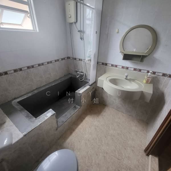 Master Bedroom near Serangoon MRT, , Room Rental, 220 sqft, Terraced House For Rent, by Cindy Fu 付小姐, 500117962 - Bathroom - PropertyGuru.com.sg