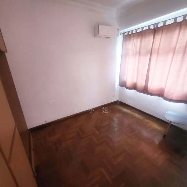 Common Bedroom near Serangoon MRT, , Room Rental, 150 sqft, Terraced House For Rent, by Cindy Fu 付小姐, 500117962 - Interior - PropertyGuru.com.sg
