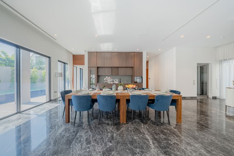 BRAND NEW ULTRA LUXURIOUS DETACHED HOUSE AT MT ROSIE, Mount Rosie, 8 Bedrooms, 16,031 sqft, Bungalow House For Sale, by James Wong, 500117964 - Dining Room - PropertyGuru.com.sg