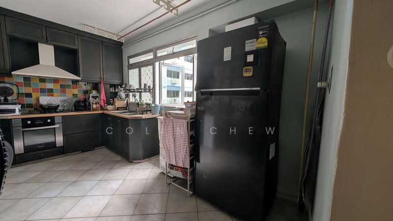 556 Pasir Ris Street 51, 556 Pasir Ris Street 51, 4 Bedrooms, 1,302 sqft, HDB Flat For Sale, by Colin Chew, 500117970 - Kitchen - PropertyGuru.com.sg