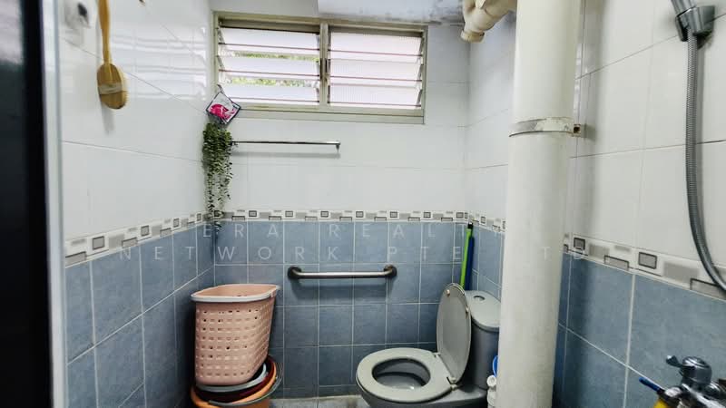 413 Ang Mo Kio Avenue 10, 413 Ang Mo Kio Avenue 10, 3 Bedrooms, 990 sqft, HDB Flat For Sale, by ERA REALTY NETWORK PTE LTD, 500117977 - PropertyGuru.com.sg