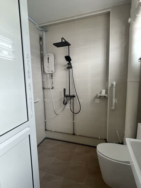 903 Jurong West Street 91, 903 Jurong West Street 91, 4 Bedrooms, 1,313 sqft, HDB Flat For Sale, by Lynn Tan 陈 俏 霖, 500117981 - Bathroom - PropertyGuru.com.sg