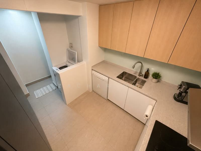 East Meadows, 30 Tanah Merah Kechil Road, 3 Bedrooms, 1,195 sqft, Condominium For Sale, by Zachar Oh, 500117982 - Kitchen - PropertyGuru.com.sg