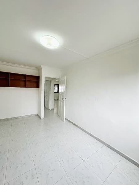 105 Jurong East Street 13, 105 Jurong East Street 13, 3 Bedrooms, 969 sqft, HDB Flat For Sale, by Shao Inn Tian, 500117983 - Third Bedroom - PropertyGuru.com.sg