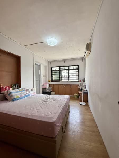 172 Hougang Avenue 1, 172 Hougang Avenue 1, 3 Bedrooms, 1,087 sqft, HDB Flat For Sale, by Josee Phang, 500117992 - Bedroom - PropertyGuru.com.sg