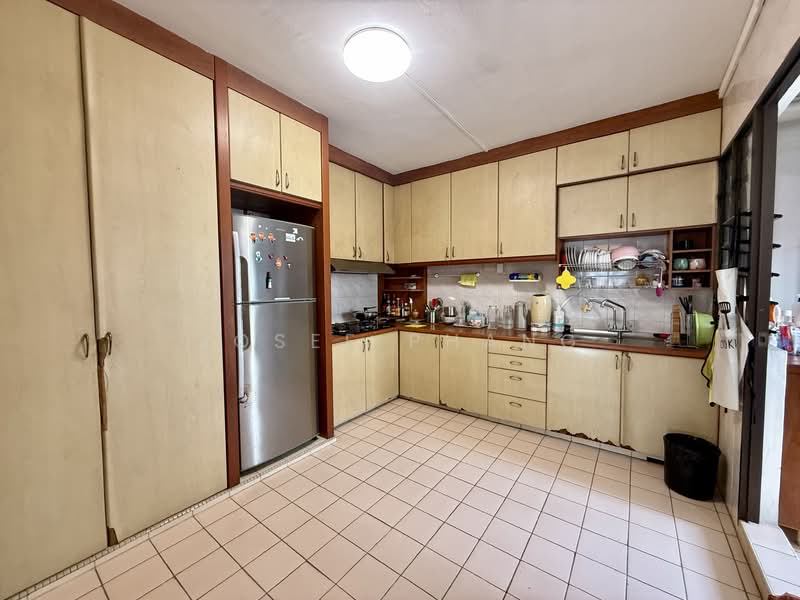 172 Hougang Avenue 1, 172 Hougang Avenue 1, 3 Bedrooms, 1,087 sqft, HDB Flat For Sale, by Josee Phang, 500117992 - Kitchen - PropertyGuru.com.sg
