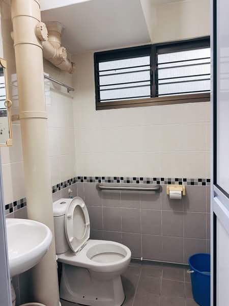 112 Aljunied Crescent, 112 Aljunied Crescent, 2 Bedrooms, 721 sqft, HDB Flat For Rent, by Jasmine Chua, 500118001 - Bathroom - PropertyGuru.com.sg