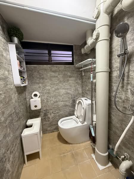 61 Telok Blangah Heights, 61 Telok Blangah Heights, Room Rental, 80 sqft, HDB Flat For Rent, by Jenny Chan, 500118003 - Bathroom - PropertyGuru.com.sg