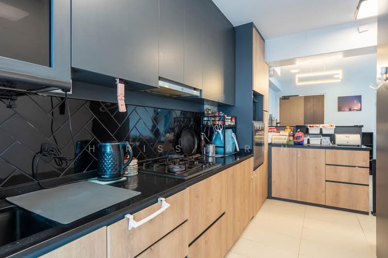 415C Northshore Drive, 415C Northshore Drive, 3 Bedrooms, 1,011 sqft, HDB Flat For Sale, by Hariss Harun, 500118015 - Kitchen - PropertyGuru.com.sg