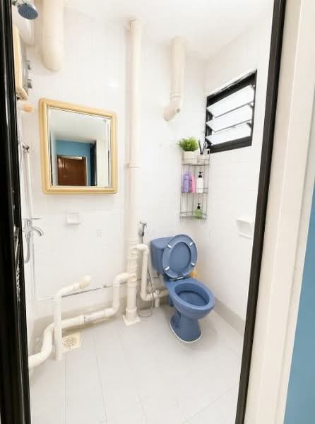 23 Hougang Avenue 3, 23 Hougang Avenue 3, 2 Bedrooms, 786 sqft, HDB Flat For Sale, by R. Mani, 500118019 - Bathroom - PropertyGuru.com.sg