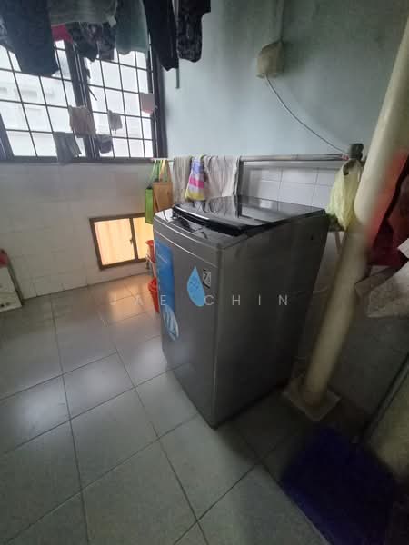 154 Jalan Teck Whye, 154 Jalan Teck Whye, Room Rental, 100 sqft, HDB Flat For Rent, by Jae Chin, 500118027 - Balcony - PropertyGuru.com.sg