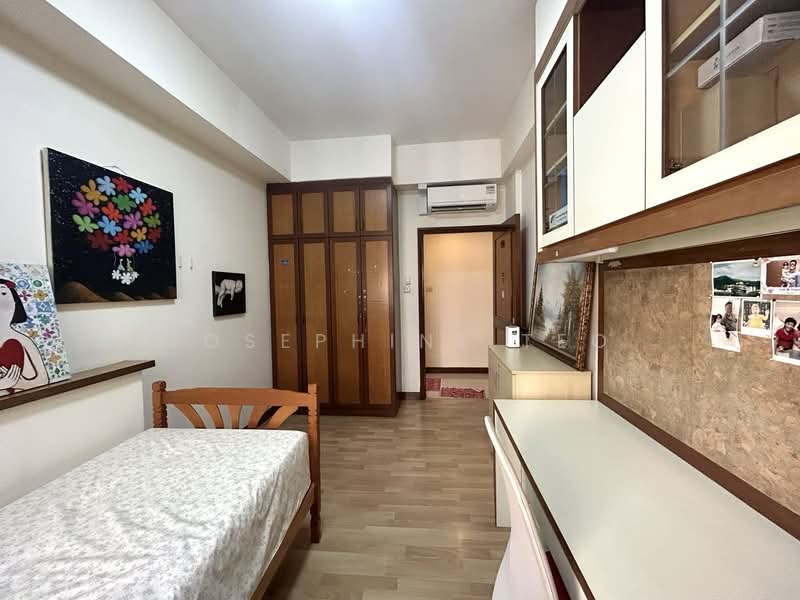 High Oak Condo, 11 Toh Tuck Road, 3 Bedrooms, 1,163 sqft, Condominium For Sale, by Josephine Teo, 500118031 - Bedroom - PropertyGuru.com.sg