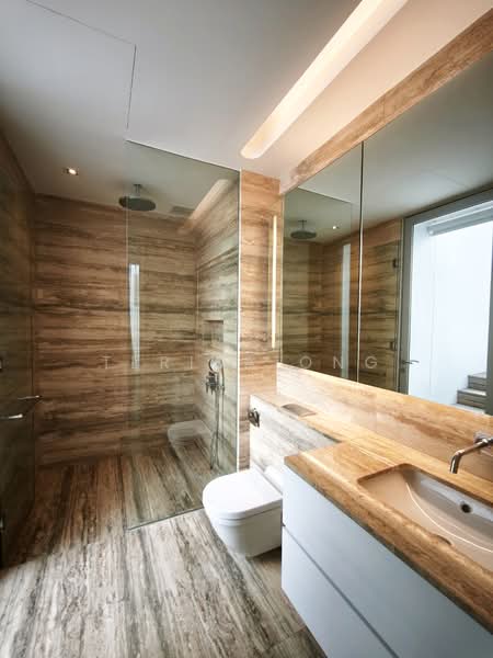 Lloyd SixtyFive, 65 Lloyd Road, 3 Bedrooms, 3,638 sqft, Condominium For Rent, by Terisa Ong, 500118036 - Master Bathroom with Outdoor Bath  - PropertyGuru.com.sg