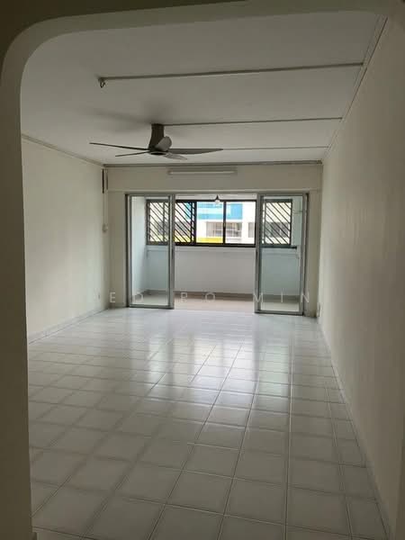 323 Jurong East Street 31, 323 Jurong East Street 31, 3 Bedrooms, 1,517 sqft, HDB Flat For Sale, by Yeo Po Min, 500118047 - Living Room - PropertyGuru.com.sg