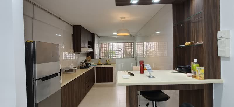138 Bukit Batok West Avenue 6, 138 Bukit Batok West Avenue 6, 2 Bedrooms, 721 sqft, HDB Flat For Rent, by Alex Teoh, 500118052 - Kitchen - PropertyGuru.com.sg