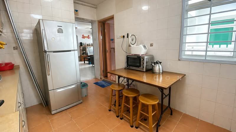 176C Edgefield Plains, 176C Edgefield Plains, 3 Bedrooms, 969 sqft, HDB Flat For Sale, by Yeo Tong Boon, 500118053 - Kitchen - PropertyGuru.com.sg