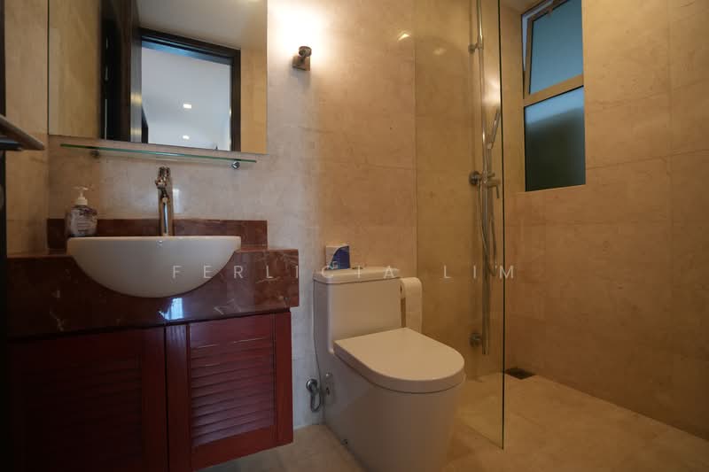 The Rochester Residences, 33 Rochester Drive, 3 Bedrooms, 1,948 sqft, Apartment For Sale, by Ferlicia Lim, 500118064 - Bathroom - PropertyGuru.com.sg