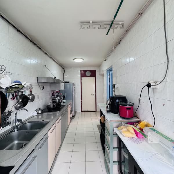 304A Anchorvale Link, 304A Anchorvale Link, 3 Bedrooms, 968 sqft, HDB Flat For Sale, by Yin Zhi (Xavier Yin), 500118066 - Kitchen - PropertyGuru.com.sg