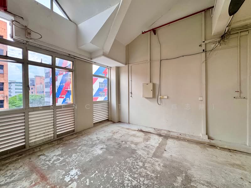 Kb Industrial Building, 10 Kaki Bukit Road 1, 4,542 sqft, Factory / Workshop (B2) For Sale, by Terence Tee (郑志翔), 500118076 - Interior - CommercialGuru.com.sg