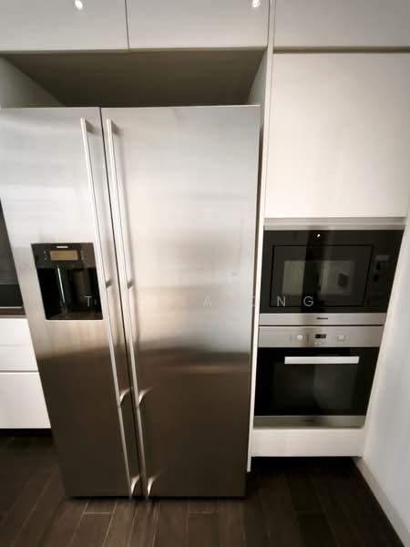 Lloyd SixtyFive, 65 Lloyd Road, 3 Bedrooms, 2,422 sqft, Condominium For Rent, by Terisa Ong, 500118077 - Kitchen - PropertyGuru.com.sg