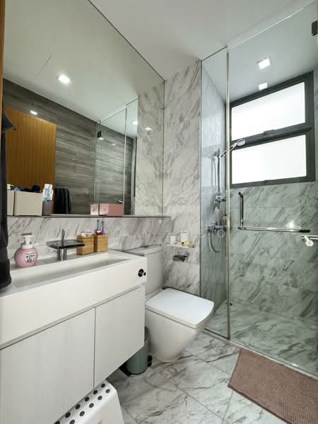 The Lanai, 142 Hillview Avenue, 3 Bedrooms, 1,453 sqft, Condominium For Rent, by Ryan Yeo, 500118083 - Bathroom - PropertyGuru.com.sg