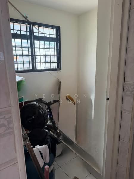23 Hougang Avenue 3, 23 Hougang Avenue 3, 2 Bedrooms, 785 sqft, HDB Flat For Sale, by Yeo Tong Boon, 500118110 - Interior - PropertyGuru.com.sg