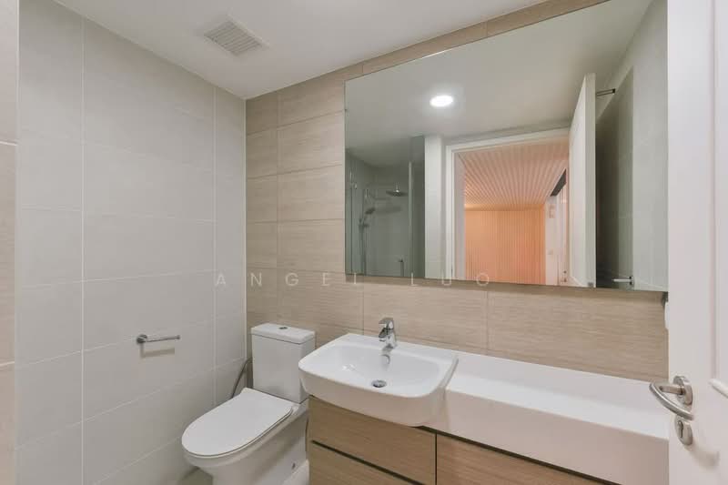 The Lakefront Residences, 46 Lakeside Drive, 3 Bedrooms, 2,099 sqft, Condominium For Sale, by Angel Luo, 500118119 - Bathroom - PropertyGuru.com.sg