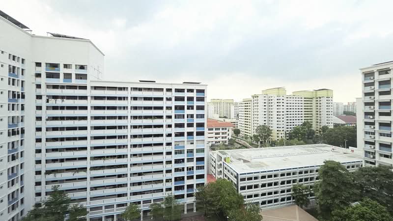 923 Hougang Avenue 9, 923 Hougang Avenue 9, 3 Bedrooms, 1,076 sqft, HDB Flat For Sale, by Janet Lee, 500118126 - Exterior - PropertyGuru.com.sg