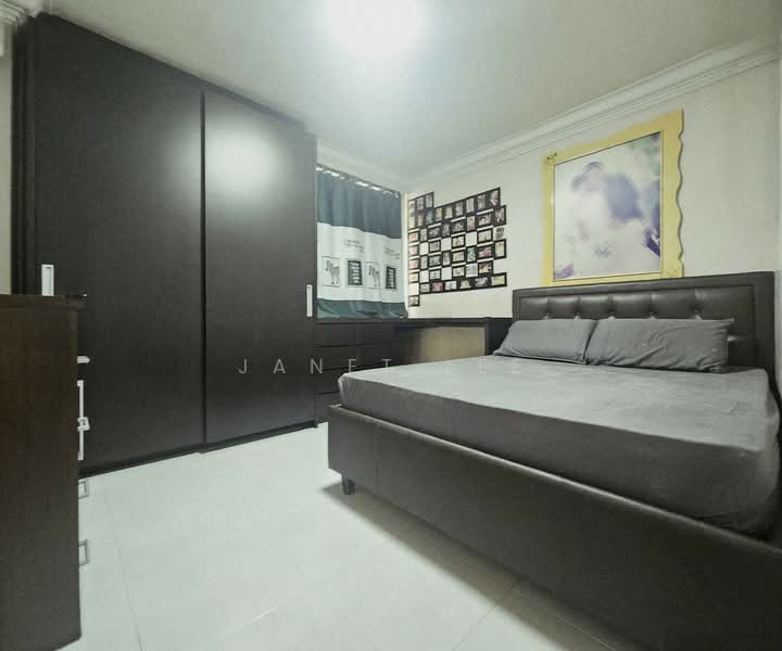 923 Hougang Avenue 9, 923 Hougang Avenue 9, 3 Bedrooms, 1,076 sqft, HDB Flat For Sale, by Janet Lee, 500118126 - Bedroom - PropertyGuru.com.sg